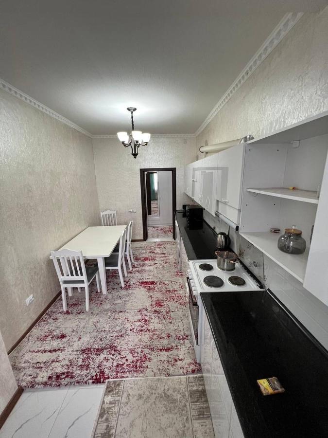 2-Room Apartment Mossovet Bisjkek Buitenkant foto