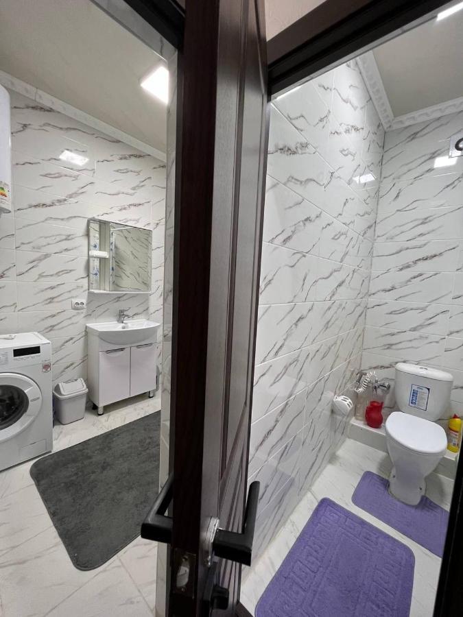 2-Room Apartment Mossovet Bisjkek Buitenkant foto